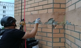 Обследование фасада здания в Одинцове в октябре